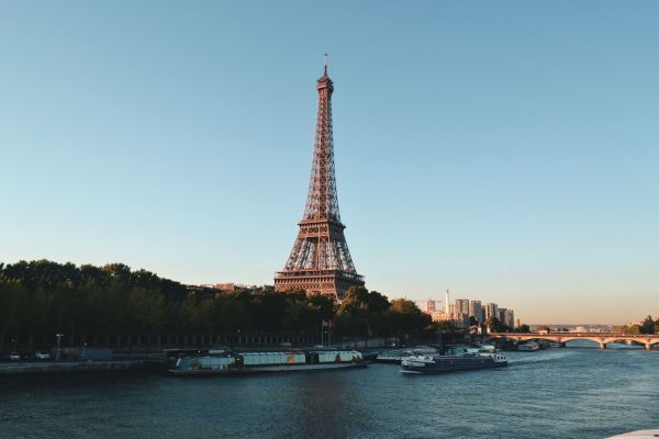 Bateaux parisiens : vos croisières idylliques sur la seine